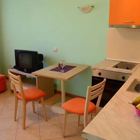 Hotel apartamentowy Royal Sun 2*